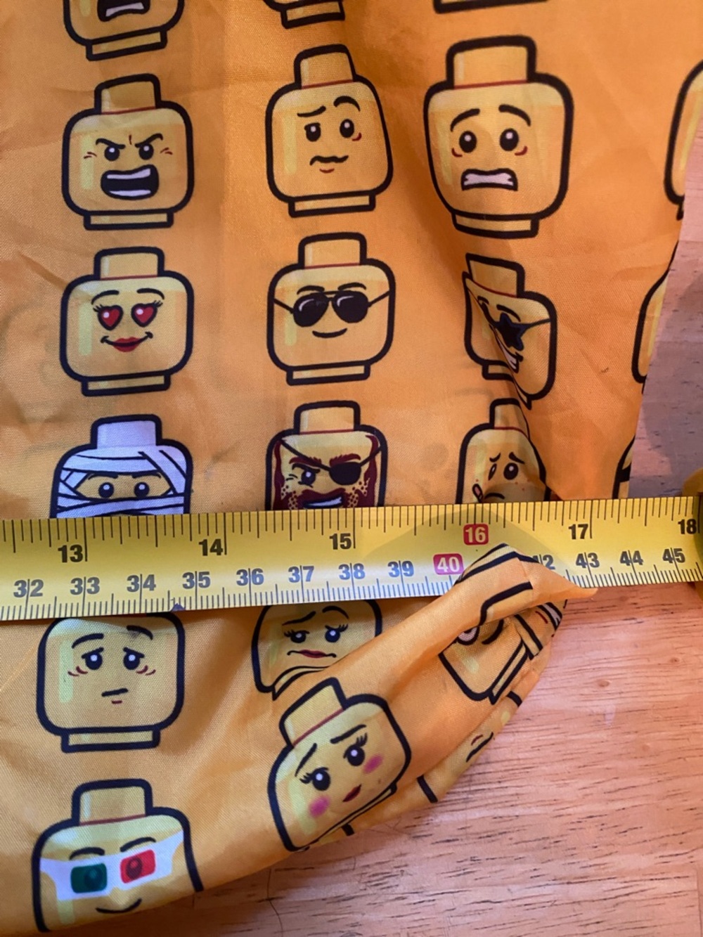 RARE LEGO Store yellow Nylon Tote Bag w/Storage pouch 16x17” Lightweight - Picture 4 of 8